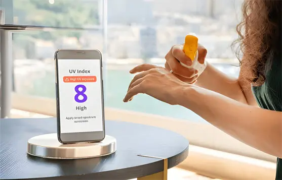 تطبيق واقي الشمس العضوي على البشرة لحماية يومية فعالة